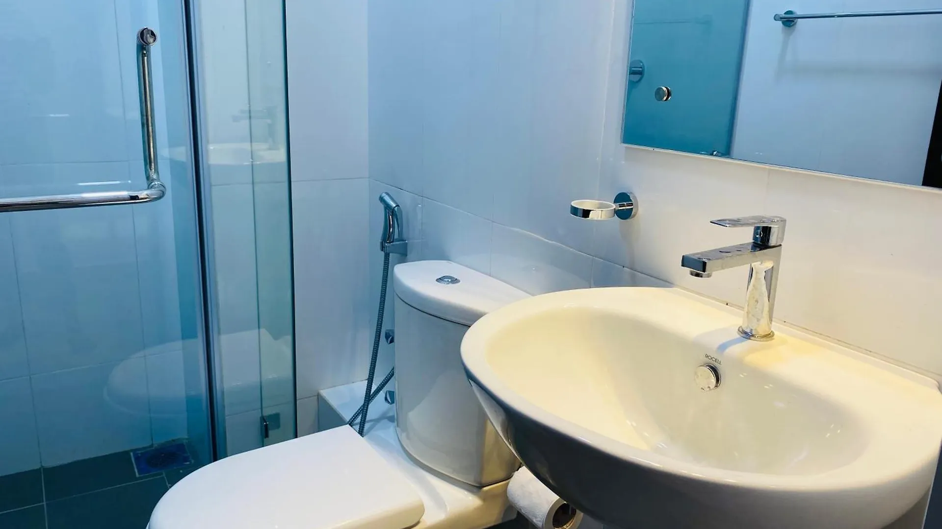 Santorini Resort 3Br Apartment Negombo Kadirana North